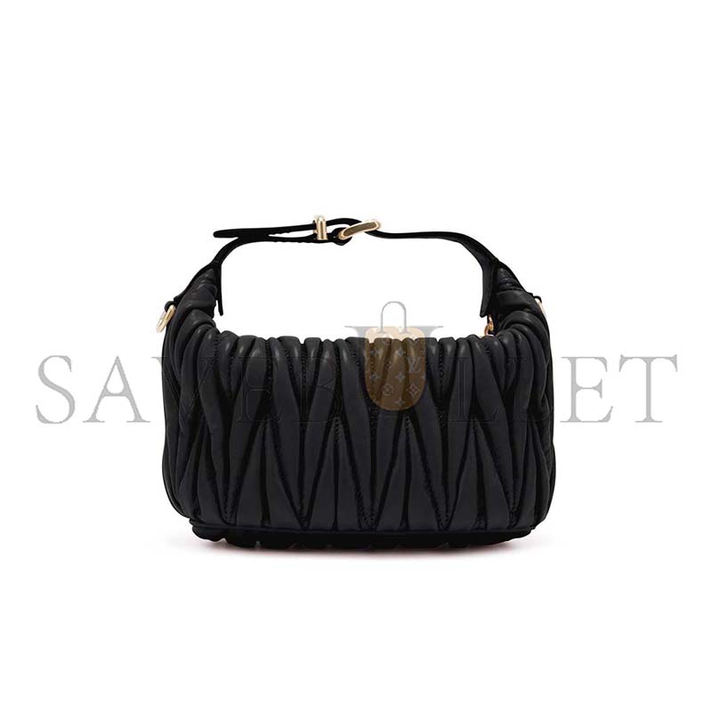 MIU MIU QUILTED NAPPA LEATHER POUCH 5NE026 (15*8.5*8cm)